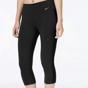 Nike Dri-Fit Capri Leggings